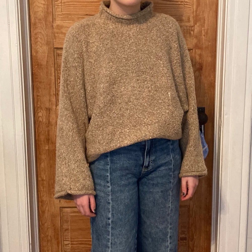 🌿(William Rast) flowy sweater